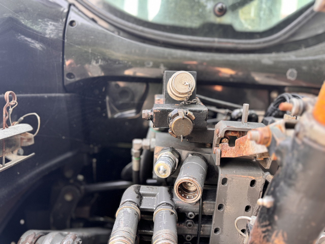 Farm tractor VALTRA T214 Direct