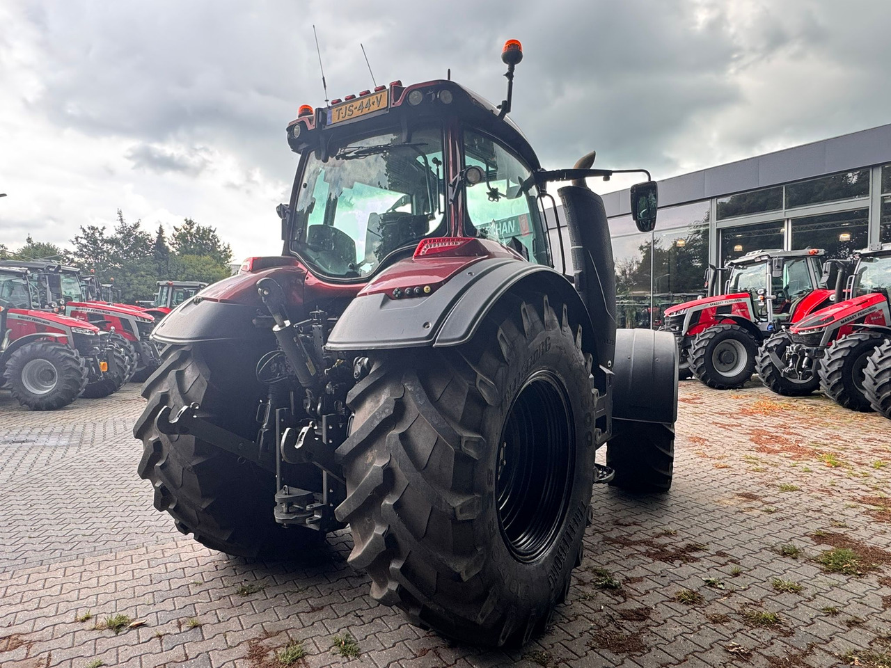 Farm tractor VALTRA T234 Direct