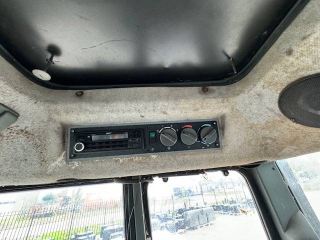 Farm tractor Valtra 6650 Hitech Twintrac