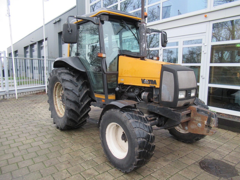 Farm tractor Valtra 700 4x2 VALMET