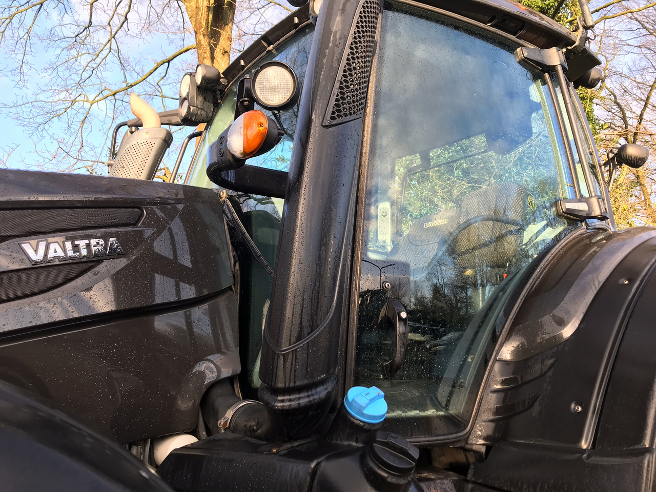 Farm tractor Valtra N174 Direct