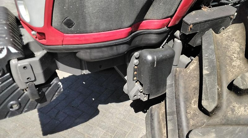 Farm tractor Valtra T153 Versu