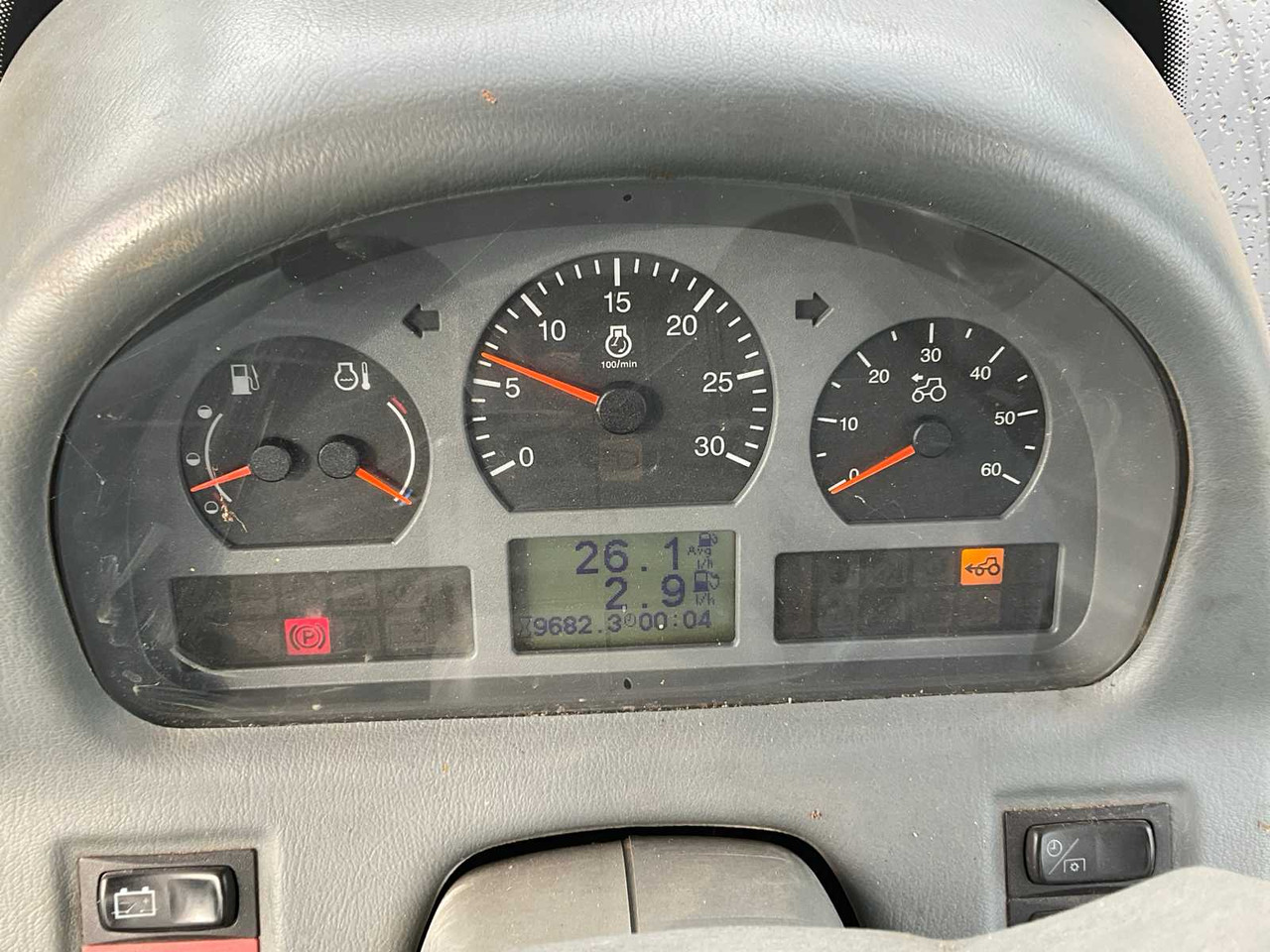 Farm tractor Valtra T163e