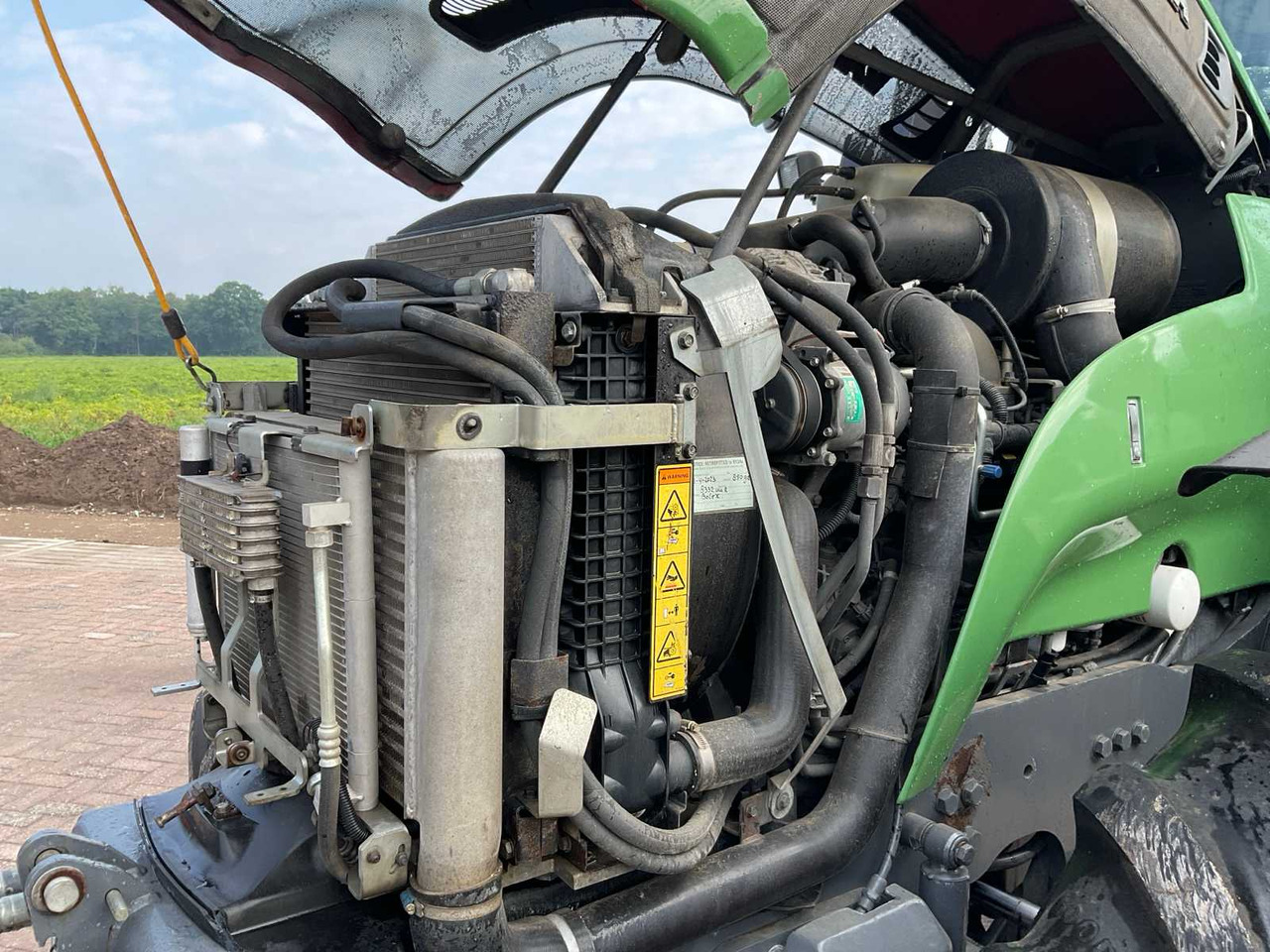 Farm tractor Valtra T163e