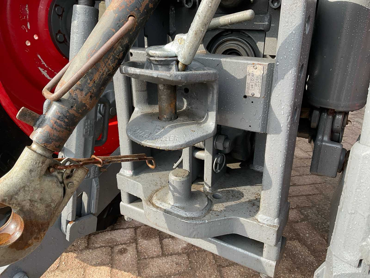 Farm tractor Valtra T163e