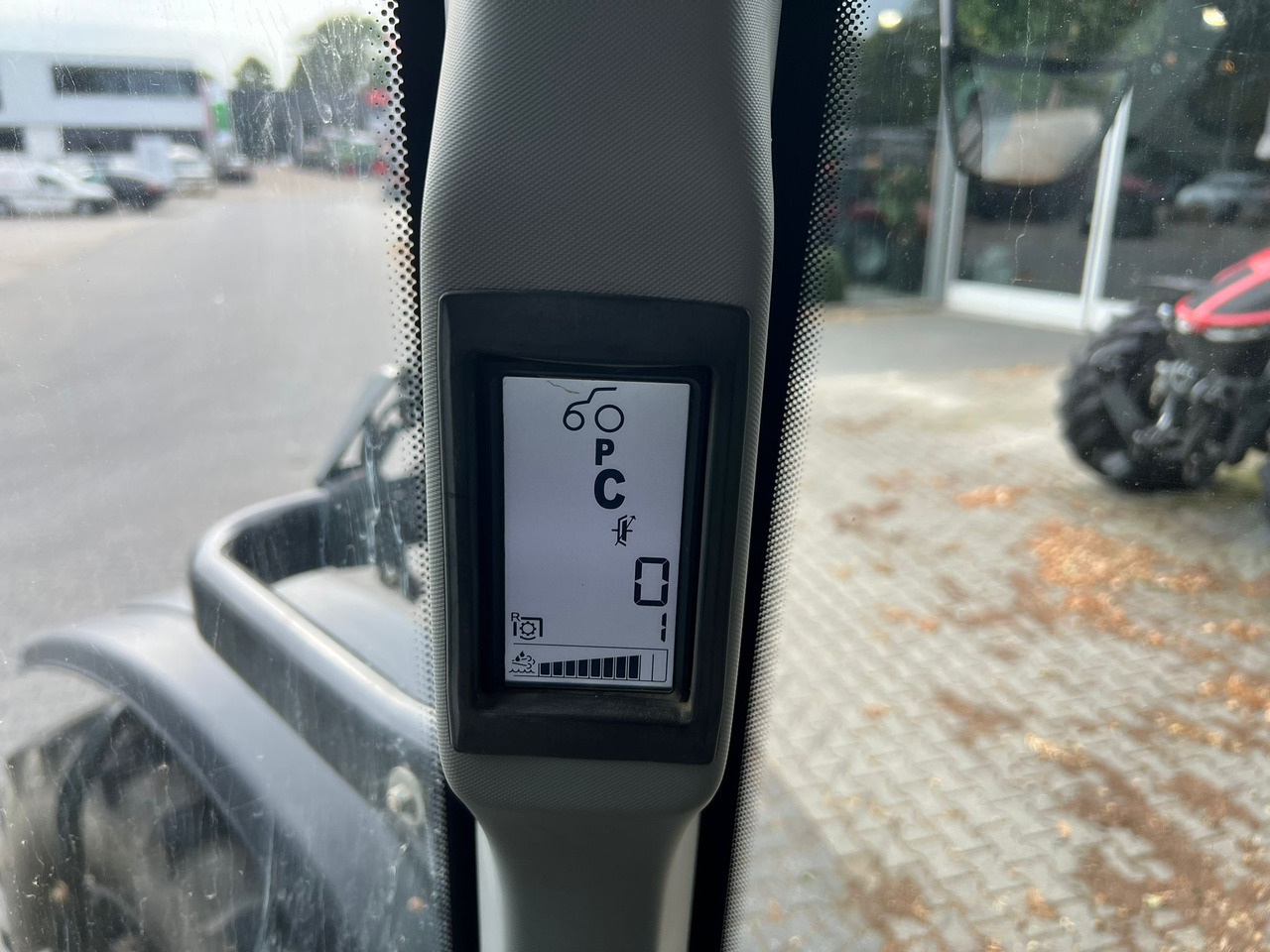 Farm tractor Valtra T174 Versu