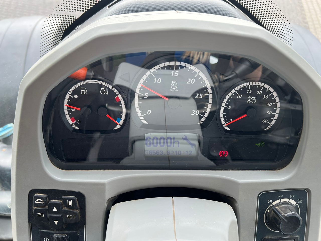 Farm tractor Valtra T174 Versu