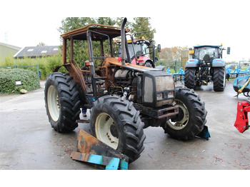 Farm tractor Valtra Valmet 900 