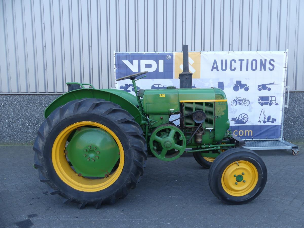 Farm tractor Vierzon 201