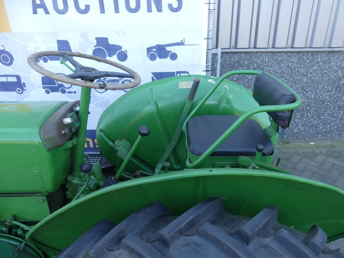 Farm tractor Vierzon 201