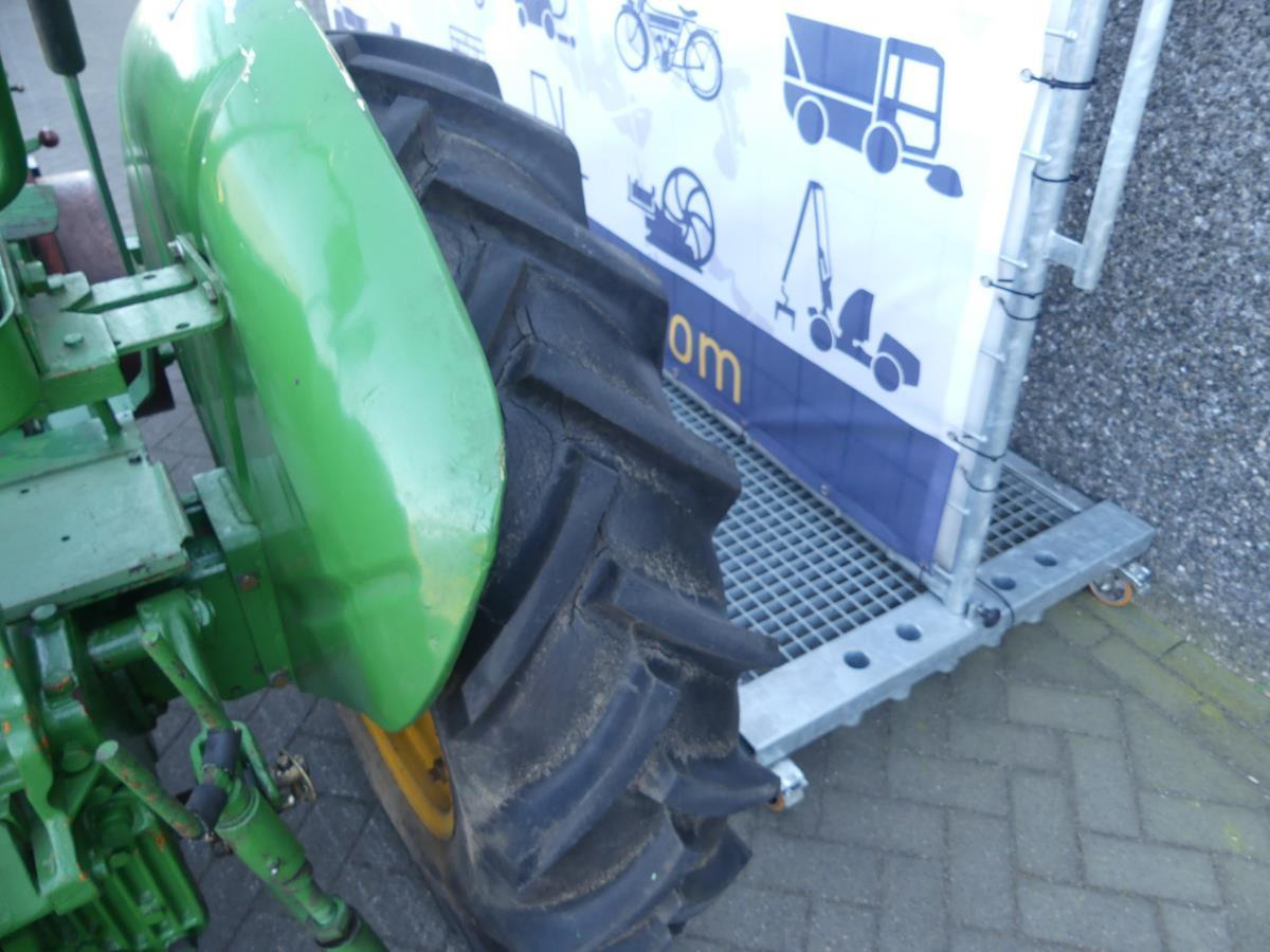 Farm tractor Vierzon 201