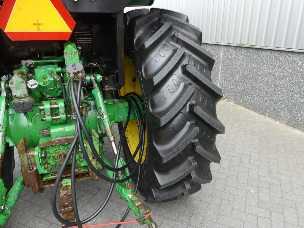 Farm tractor Volkswagen Käfer 111022