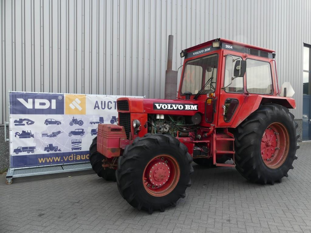 Farm tractor Volvo BM 2654