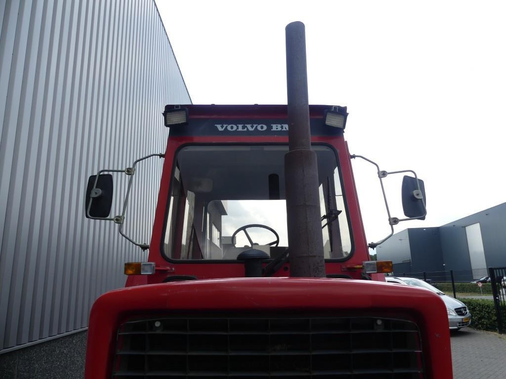Farm tractor Volvo BM 2654