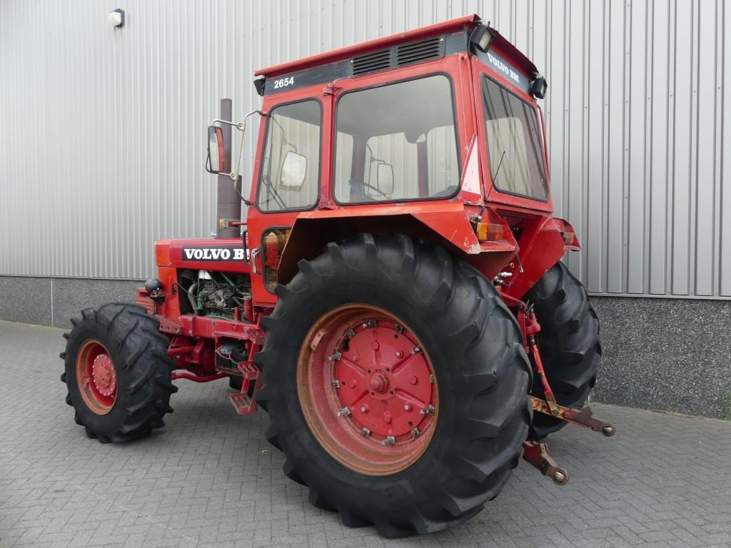 Farm tractor Volvo BM 2654