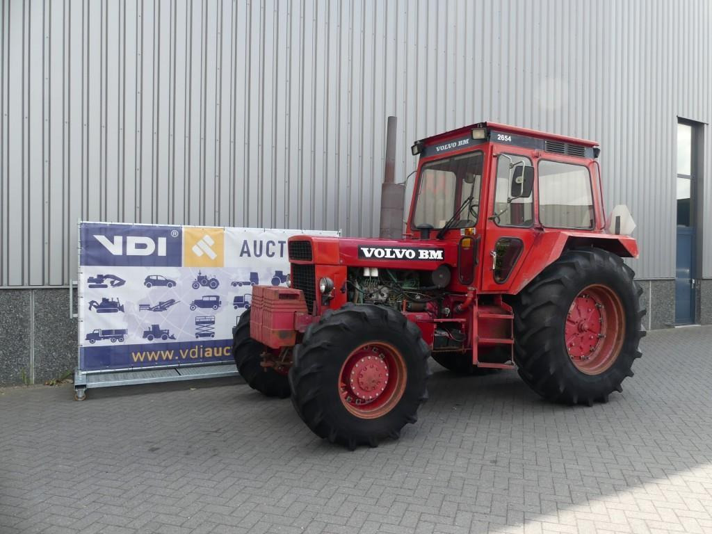 Farm tractor Volvo BM 2654