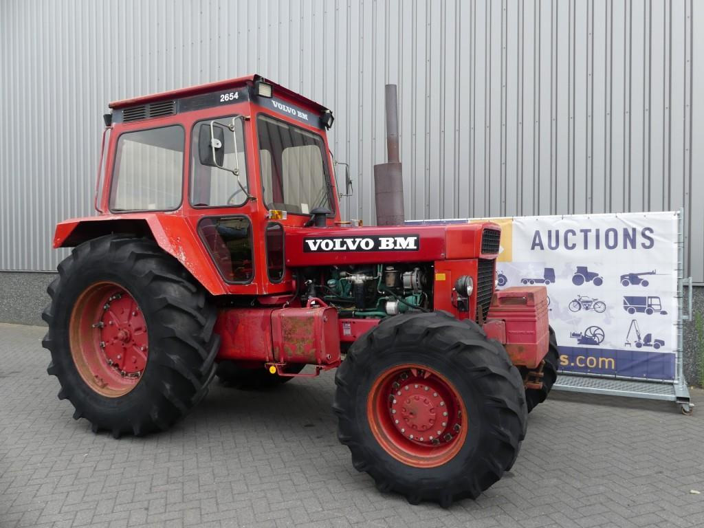 Farm tractor Volvo BM 2654