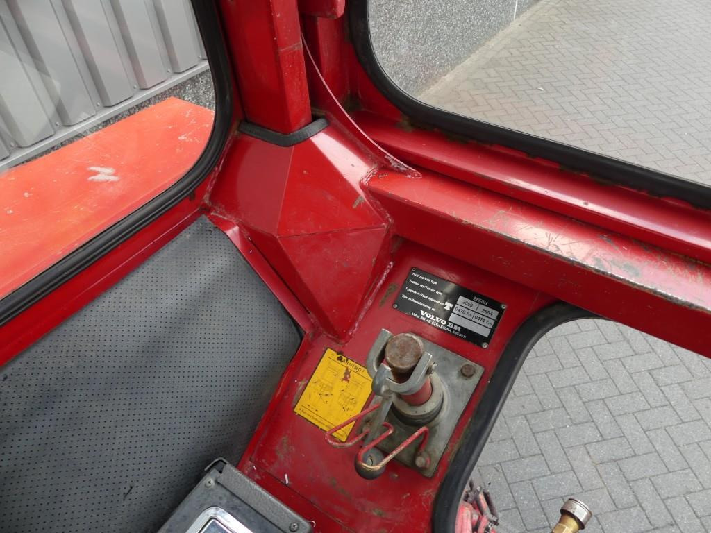 Farm tractor Volvo BM 2654