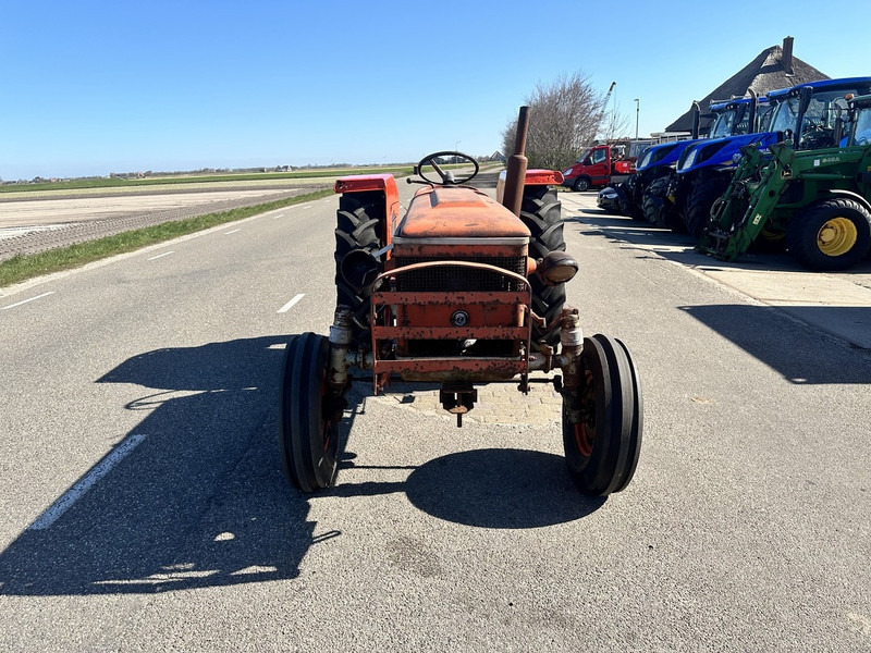 Farm tractor Zetor 4511