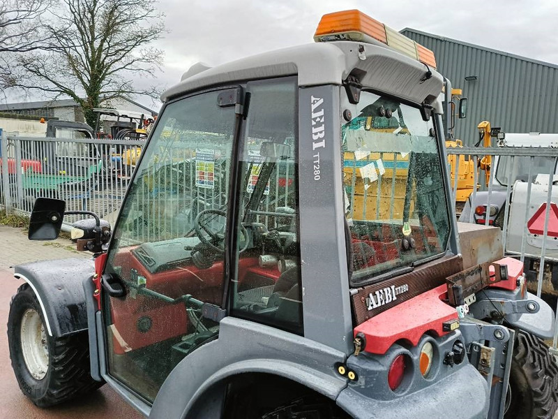 Farm trailer Aebi TT280 werktuigdrager maaier laag zwaartepunt