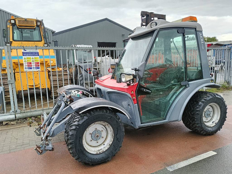 Farm trailer Aebi TT280 werktuigdrager maaier laag zwaartepunt