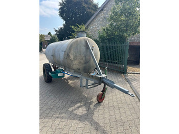 Farm trailer Watertank Watertank met drinkvlotter