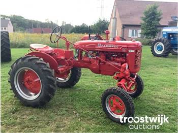 Farm tractor Farmall A: picture 1