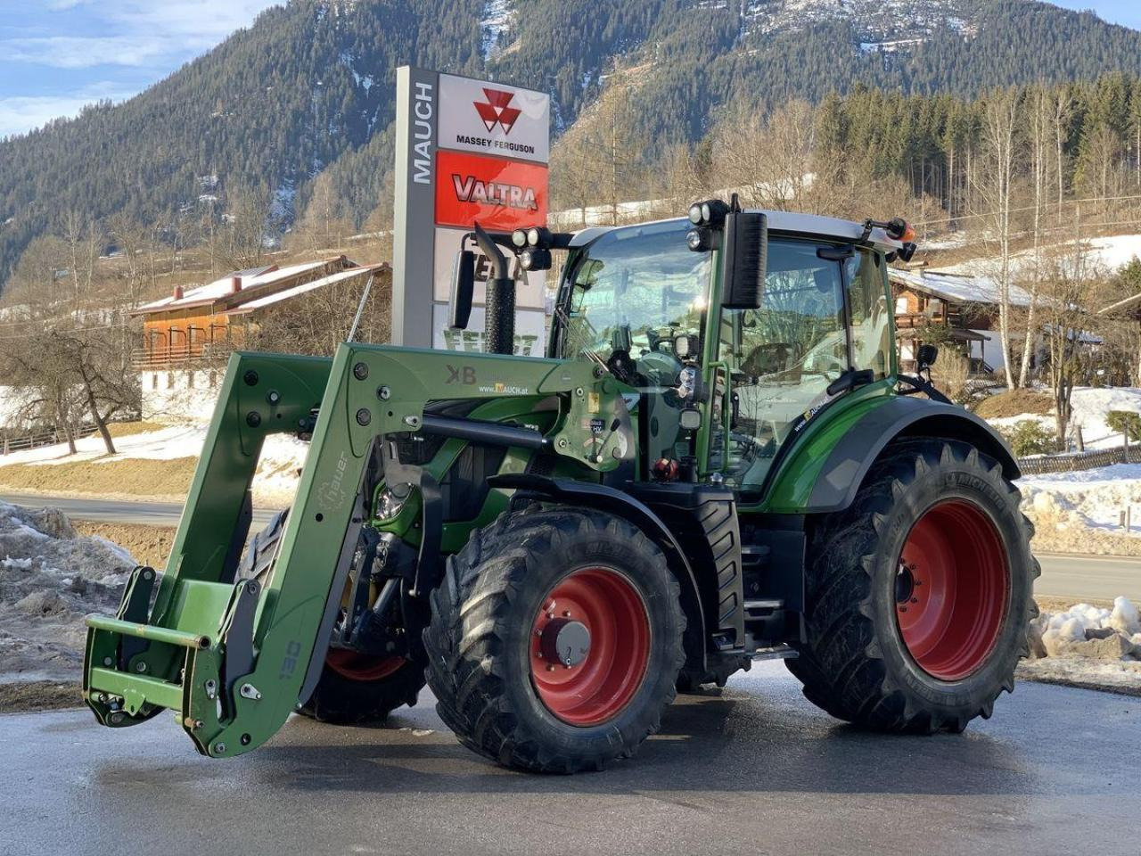 Farm tractor Fendt 516 vario: picture 16