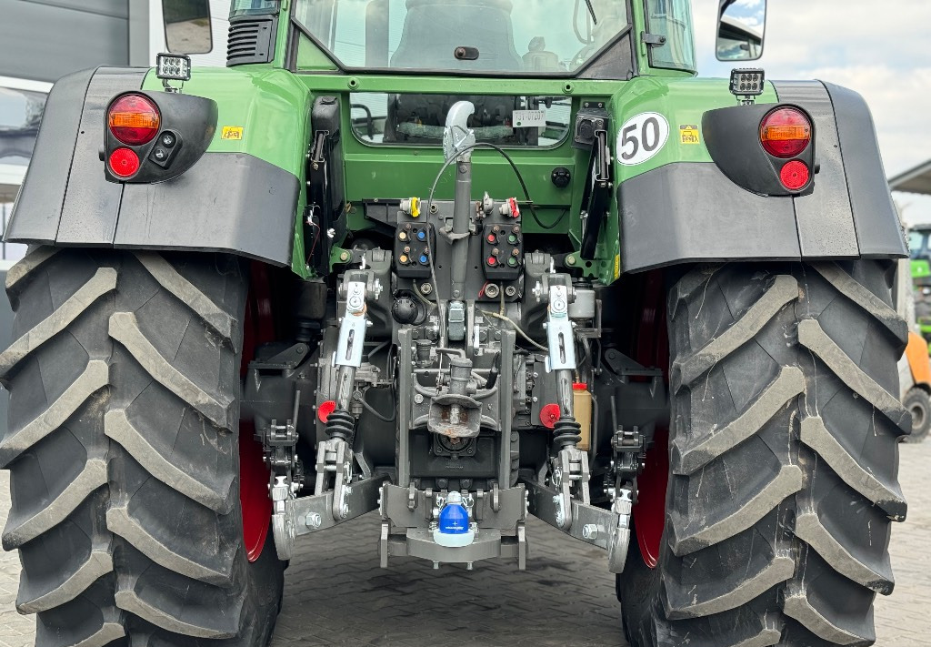 Farm tractor Fendt 820 Vario TMS: picture 7