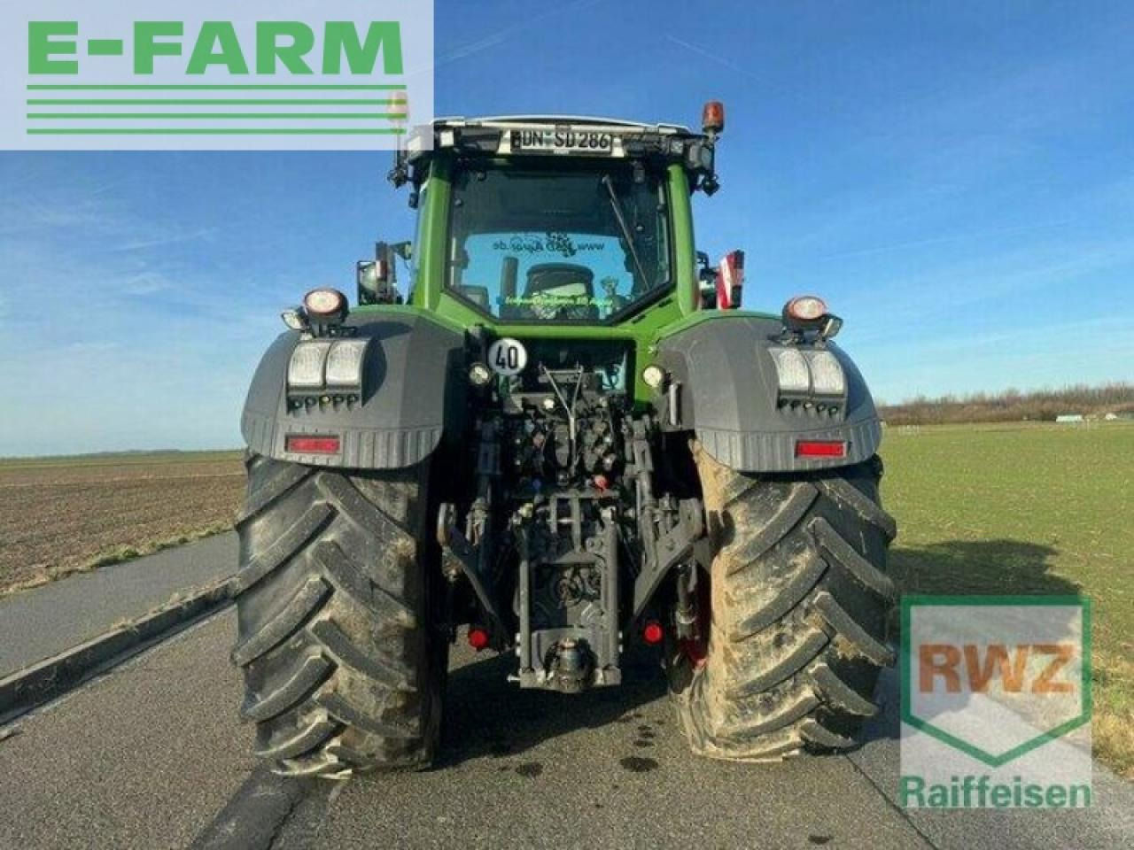 Farm tractor Fendt 828 vario s4: picture 8