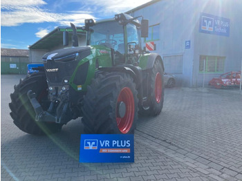 Farm tractor FENDT 933 Vario