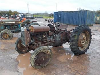 Farm tractor Ferguson T20: picture 1
