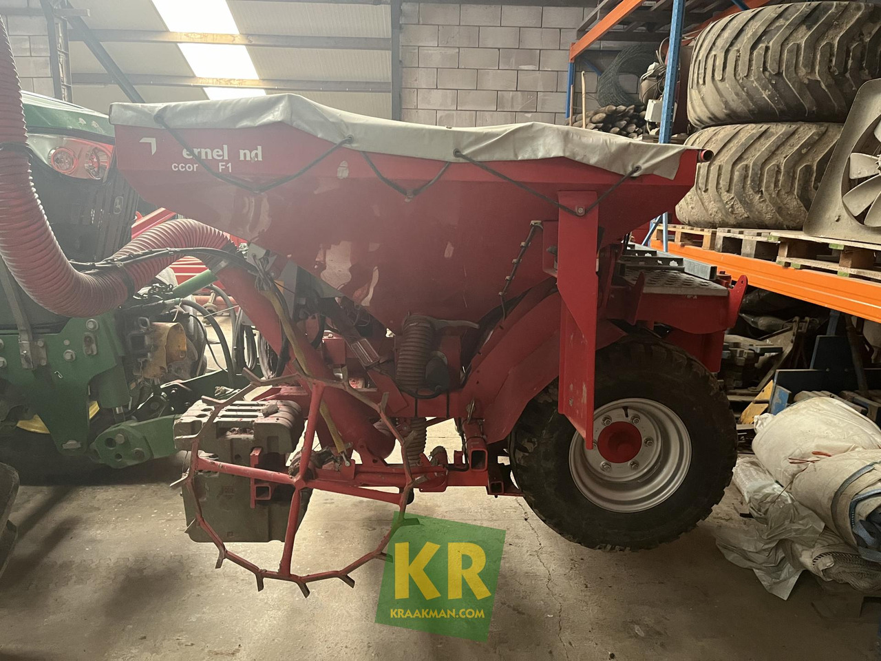 Fertilizer spreader DF 1 Kverneland