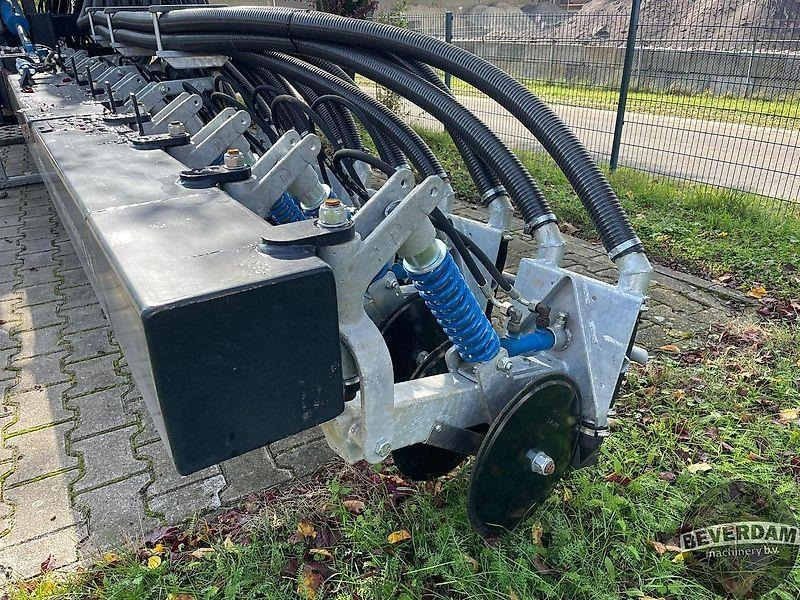 Fertilizing equipment Duport All Track Profi DW9452