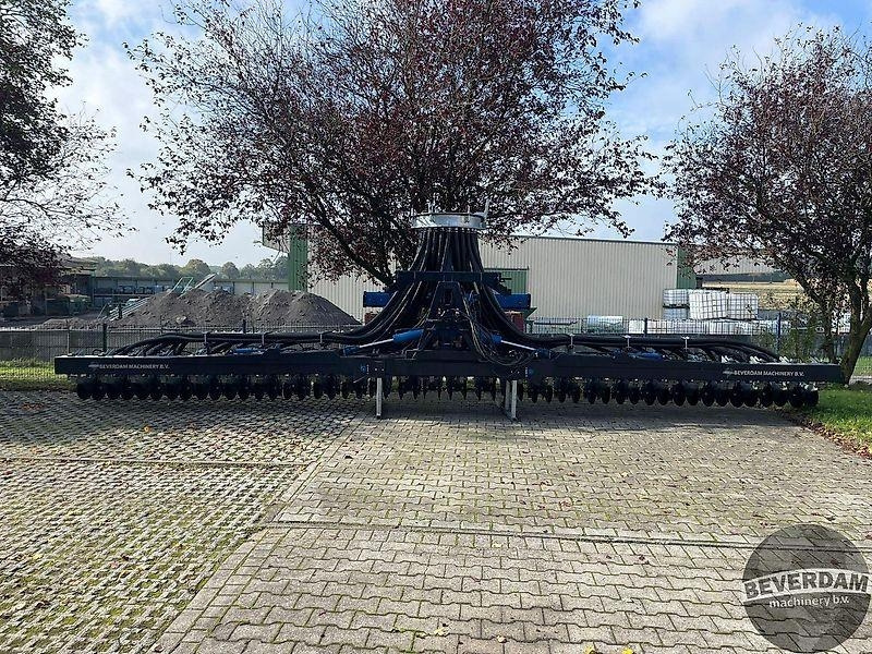 Fertilizing equipment Duport All Track Profi DW9452