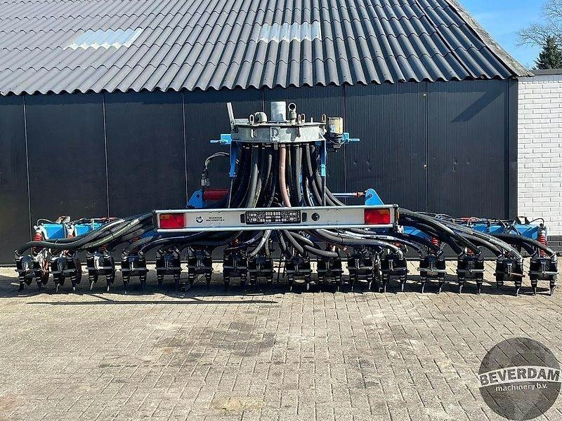 Fertilizing equipment Duport Alltrac DW 6032