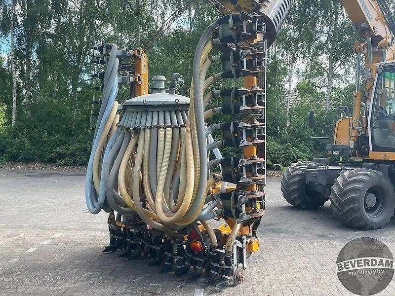 Fertilizing equipment Veenhuis Euroject 250 684/36
