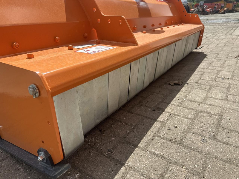 Flail mower/ Mulcher Unika 2300