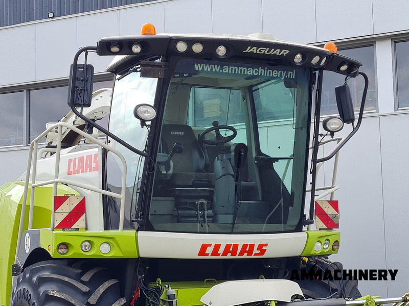 Forage harvester Claas Jaguar 950 4WD