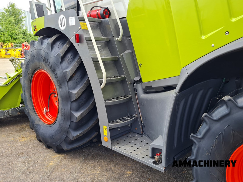 Forage harvester Claas Jaguar 950 4WD
