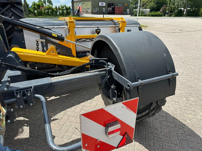 Forage harvester Elho Cobra 7710T getrokken hakselaar grashakselaar