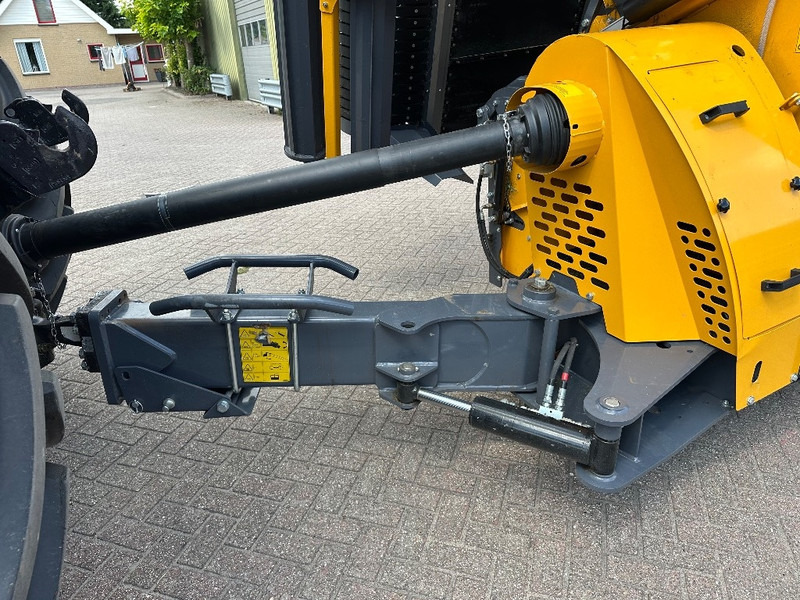 Forage harvester Elho Cobra 7710T getrokken hakselaar grashakselaar