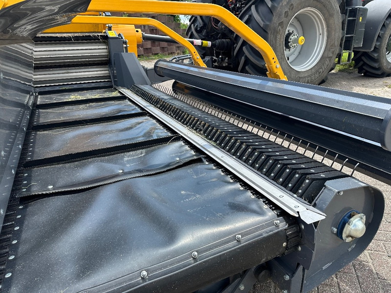 Forage harvester Elho Cobra 7710T getrokken hakselaar grashakselaar