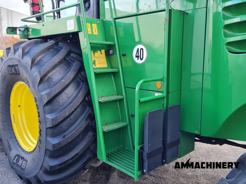 Forage harvester John Deere 7380 pro drive