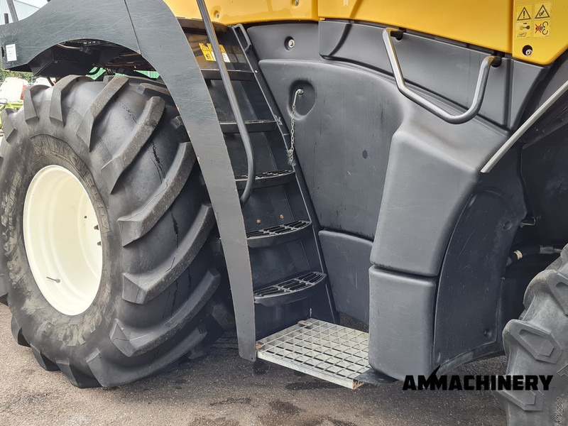 Forage harvester New Holland FR600