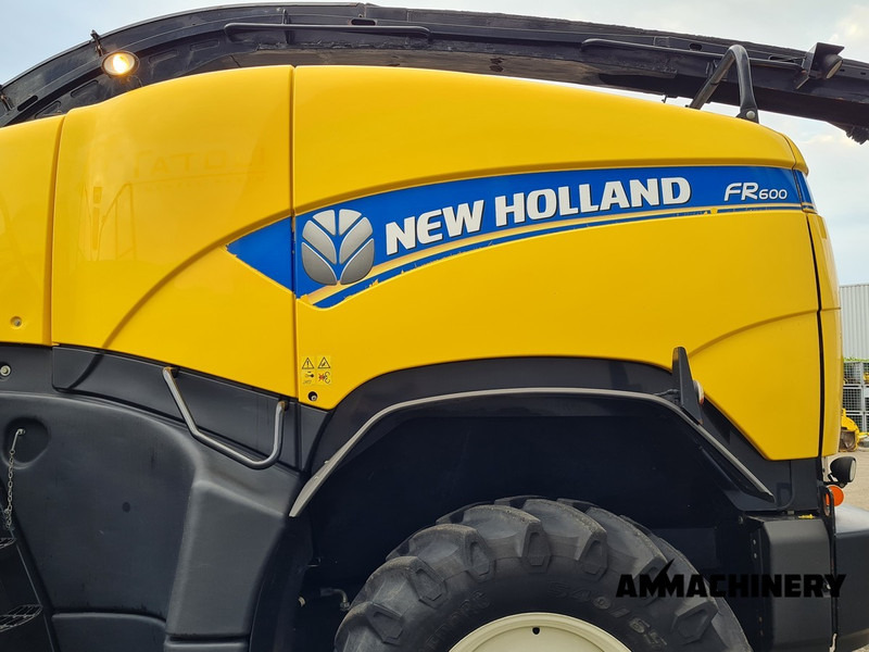 Forage harvester New Holland FR600