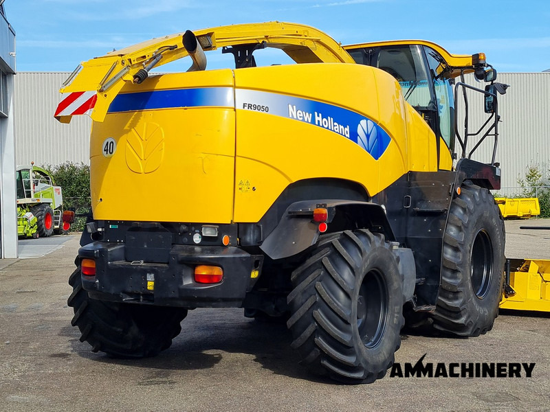 Forage harvester New Holland FR9050