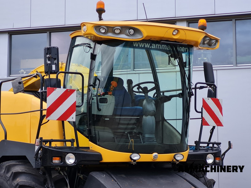 Forage harvester New Holland FR9060 4WD