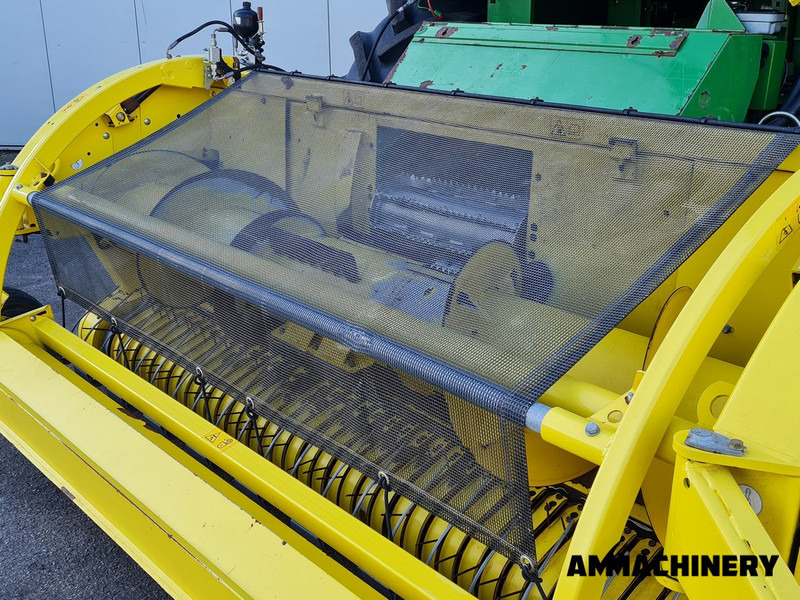 Forage harvester attachment John Deere 630C pick-up