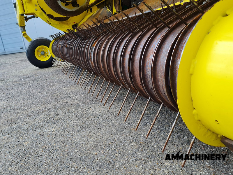 Forage harvester attachment John Deere 639 pick-up